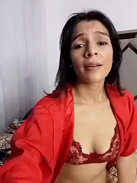 Snapshot of EvaMiranda chatting on 05-20-26, 03:13 EvaMiranda online show from 05-20-26, 03:13