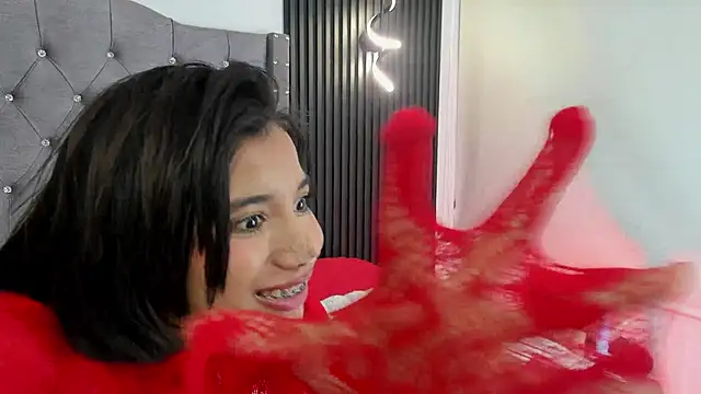 Emily bruss online show from 03-08-26, 03:32