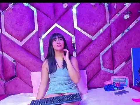 Snapshot of Luna_Staar69 chatting on 02-17-26, 03:14 Luna Staar69 online show from 02-17-26, 03:14