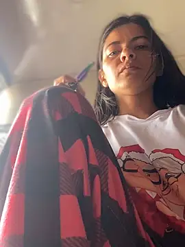 Snapshot of Esperanza_GS chatting on 04-27-26, 02:48 Esperanza GS online show from 04-27-26, 02:48