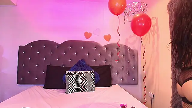 Lara pons online show from 02-19-26, 02:02