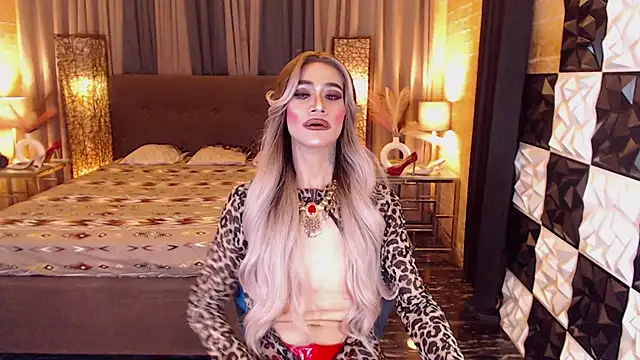 Snapshot of MonstrousCockDiva chatting on 02-04-26, 07:09 MonstrousCockDiva online show from 02-04-26, 07:09