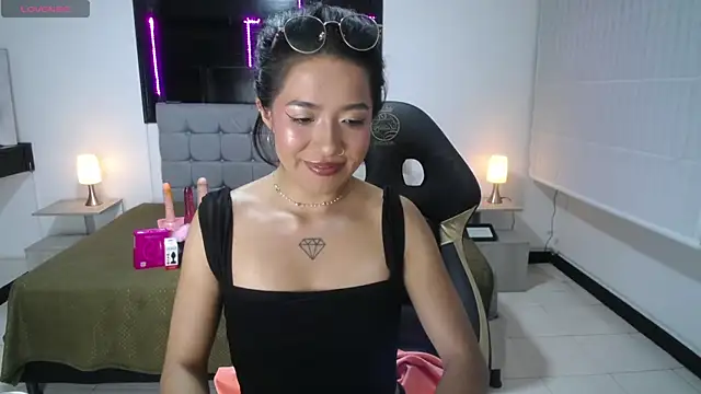 Lynn turner online show from 03-08-26, 01:03