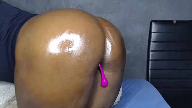 hotassxx95 online show from 02-05-26, 07:40