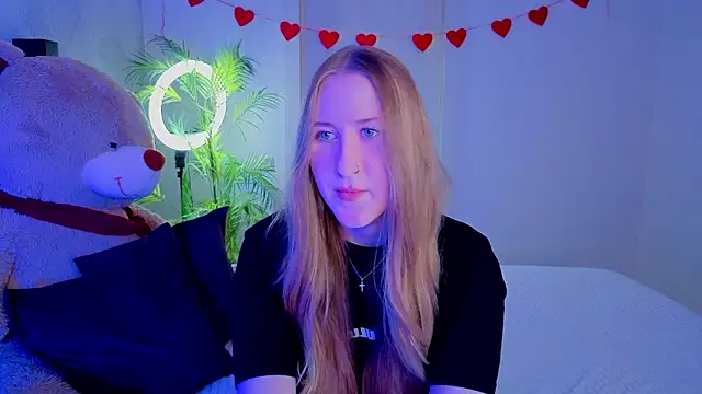 CassieReborn online show from 02-28-26, 03:57