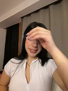 Snapshot of _HannahFox_ chatting on 03-20-26, 11:31 HannahFox online show from 03-20-26, 11:31