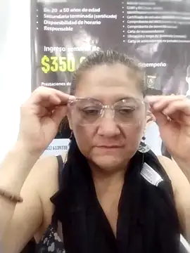 Snapshot of JULIETA_21- chatting on 05-08-26, 01:16 JULIETA 21- online show from 05-08-26, 01:16