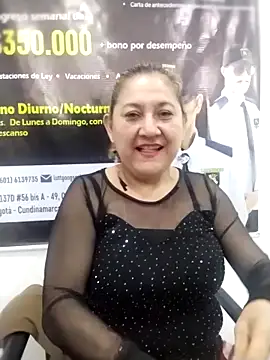Snapshot of JULIETA_21- chatting on 05-11-26, 02:45 JULIETA 21- online show from 05-11-26, 02:45