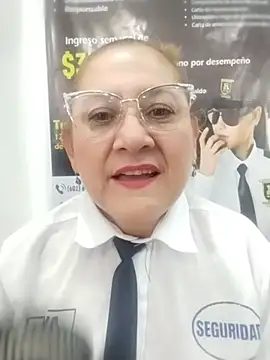 Snapshot of JULIETA_21- chatting on 05-19-26, 01:17 JULIETA 21- online show from 05-19-26, 01:17