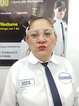 Snapshot of JULIETA_21- chatting on 05-29-26, 02:26 JULIETA 21- online show from 05-29-26, 02:26