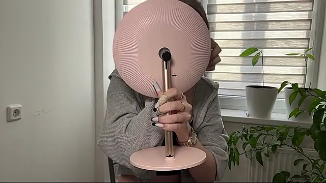 Sarahsolara online show from 02-28-26, 02:07