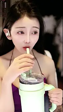 Snapshot of xiaomoli928 chatting on 03-21-26, 08:56 xiaomoli928 online show from 03-21-26, 08:56