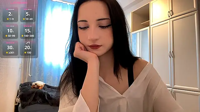 UrBabeLuna online show from 02-02-26, 12:15