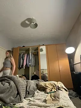 Paige love online show from 04-21-26, 07:17