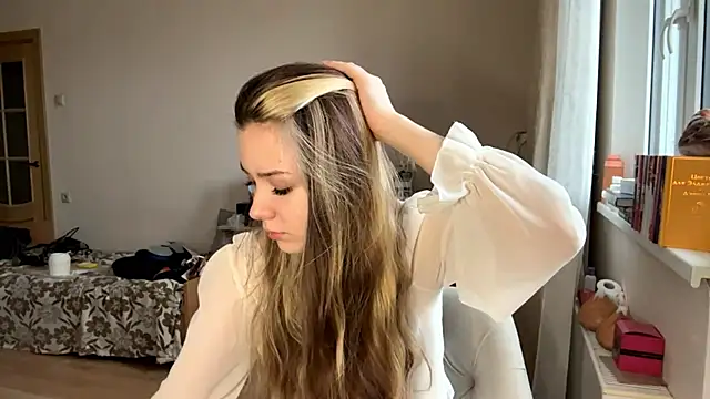 Kimi Luckman online show from 02-13-26, 11:17