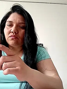 Snapshot of Cati_cat3 chatting on 02-08-26, 02:20 Cati cat3 online show from 02-08-26, 02:20