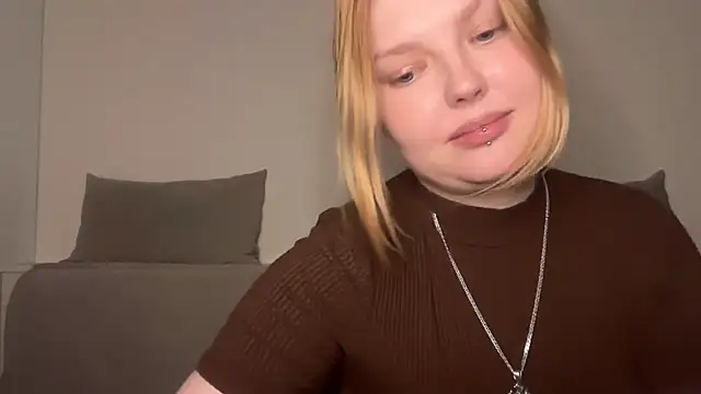 Snapshot of Ophelia_Ritz chatting on 05-07-26, 10:59 Ophelia Ritz online show from 05-07-26, 10:59