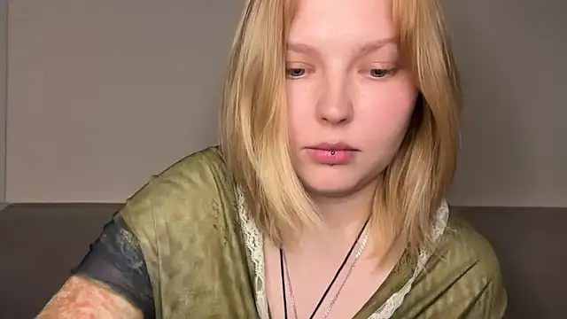 Snapshot of Ophelia_Ritz chatting on 05-29-26, 08:40 Ophelia Ritz online show from 05-29-26, 08:40