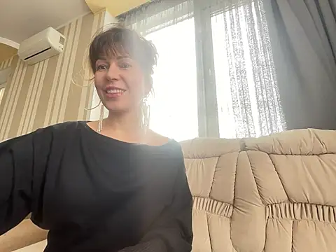 Snapshot of CarolineStar30 chatting on 02-07-26, 10:19 CarolineStar30 online show from 02-07-26, 10:19