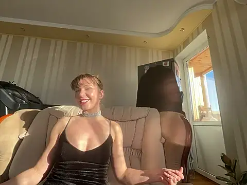 Snapshot of CarolineStar30 chatting on 02-10-26, 12:53 CarolineStar30 online show from 02-10-26, 12:53