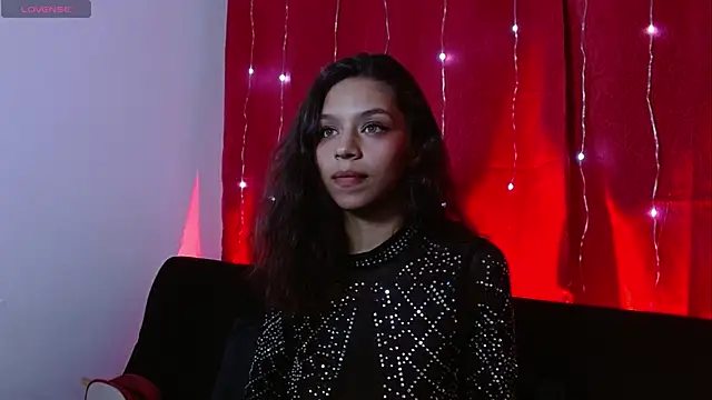 Snapshot of Ambersweet_At chatting on 03-26-26, 04:40 Ambersweet At online show from 03-26-26, 04:40