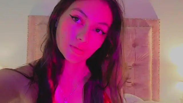 Jennifer Lee  online show from 07-03-26, 10:38