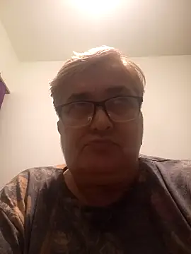 Snapshot of SusanStar874 chatting on 03-17-26, 06:33 SusanStar874 online show from 03-17-26, 06:33