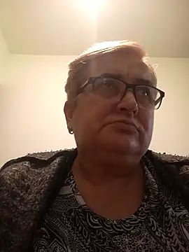 Snapshot of SusanStar874 chatting on 03-26-26, 04:01 SusanStar874 online show from 03-26-26, 04:01