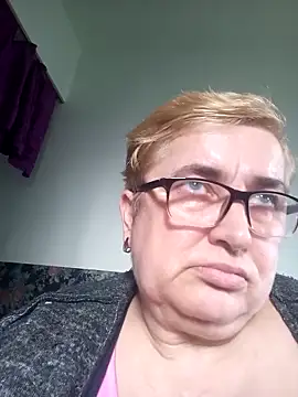 Snapshot of SusanStar874 chatting on 04-07-26, 03:12 SusanStar874 online show from 04-07-26, 03:12