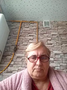 Snapshot of SusanStar874 chatting on 05-19-26, 01:50 SusanStar874 online show from 05-19-26, 01:50