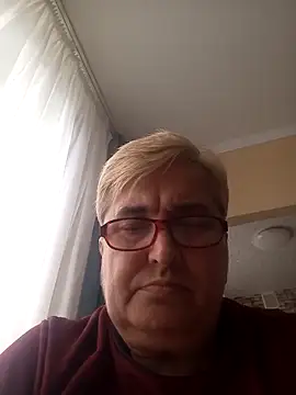 Snapshot of SusanStar874 chatting on 05-27-26, 04:15 SusanStar874 online show from 05-27-26, 04:15