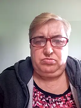 Snapshot of SusanStar874 chatting on 06-01-26, 02:19 SusanStar874 online show from 06-01-26, 02:19