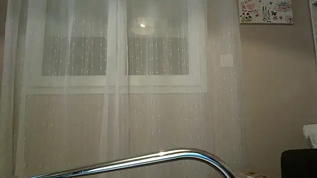 doudou310 online show from 03-26-26, 04:29