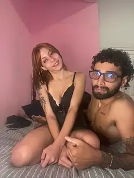 Snapshot of casal_atrevido chatting on 04-11-26, 04:55 casal atrevido online show from 04-11-26, 04:55