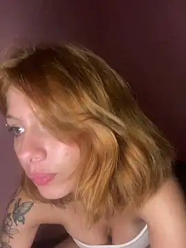 Snapshot of casal_atrevido chatting on 05-02-26, 10:04 casal atrevido online show from 05-02-26, 10:04