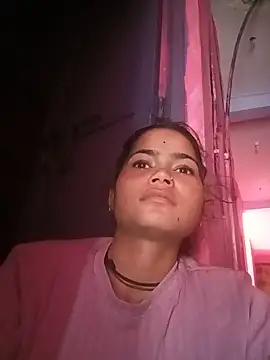 Snapshot of Sunali_Bendre chatting on 07-18-26, 10:30 Sunali Bendre online show from 07-18-26, 10:30