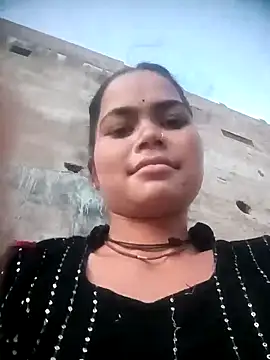 Snapshot of Sunali_Bendre chatting on 07-25-26, 01:52 Sunali Bendre online show from 07-25-26, 01:52