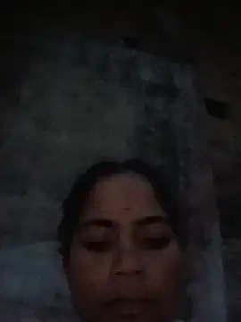 Snapshot of Sunali_Bendre chatting on 07-26-26, 02:02 Sunali Bendre online show from 07-26-26, 02:02