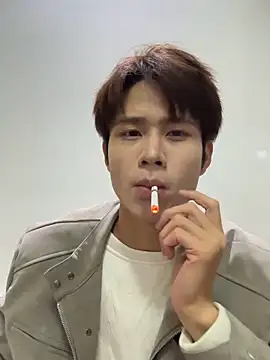 Snapshot of SM_004 chatting on 02-02-26, 10:47 SM 004 online show from 02-02-26, 10:47