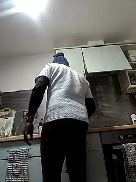 Snapshot of Truelove001 chatting on 02-02-26, 07:51 Truelove001 online show from 02-02-26, 07:51