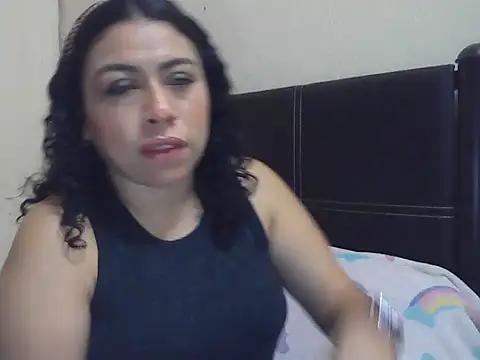 DalilahMx online show from 06-09-26, 03:34