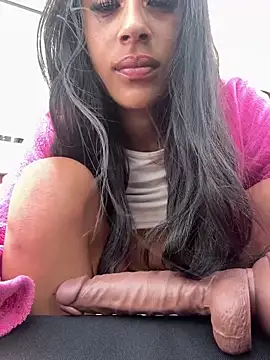 Snapshot of Teasing-Tiara chatting on 05-22-26, 12:00 Teasing-Tiara online show from 05-22-26, 12:00