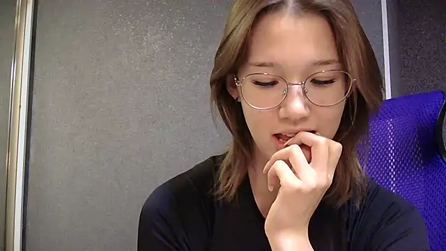 lilXdomiii online show from 06-16-26, 01:36