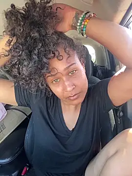 Jamalyce online show from 04-15-26, 04:25