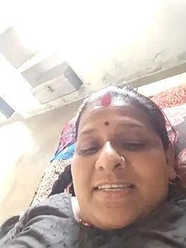 Snapshot of Hirdesh_sahhu chatting on 02-16-26, 09:49 Hirdesh sahhu online show from 02-16-26, 09:49