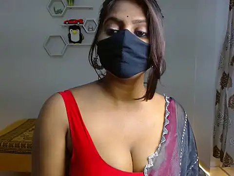 Hotginni4 online show from 06-13-26, 05:11