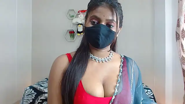Hotginni4 online show from 07-12-26, 11:01