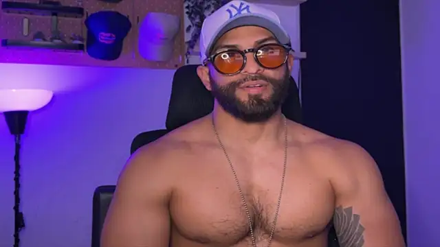 SamDornan51 online show from 04-06-26, 04:46