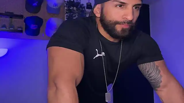 SamDornan51 online show from 04-12-26, 02:27