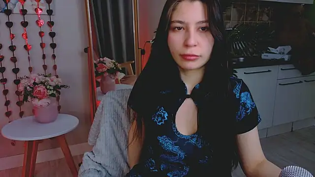 Snapshot of ValeryOhara_ chatting on 02-15-26, 08:38 ValeryOhara online show from 02-15-26, 08:38